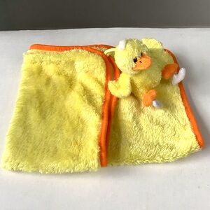 Ice Skate Wiping Towel With Attached Yellow Duckling Soft Plush Blade Babies